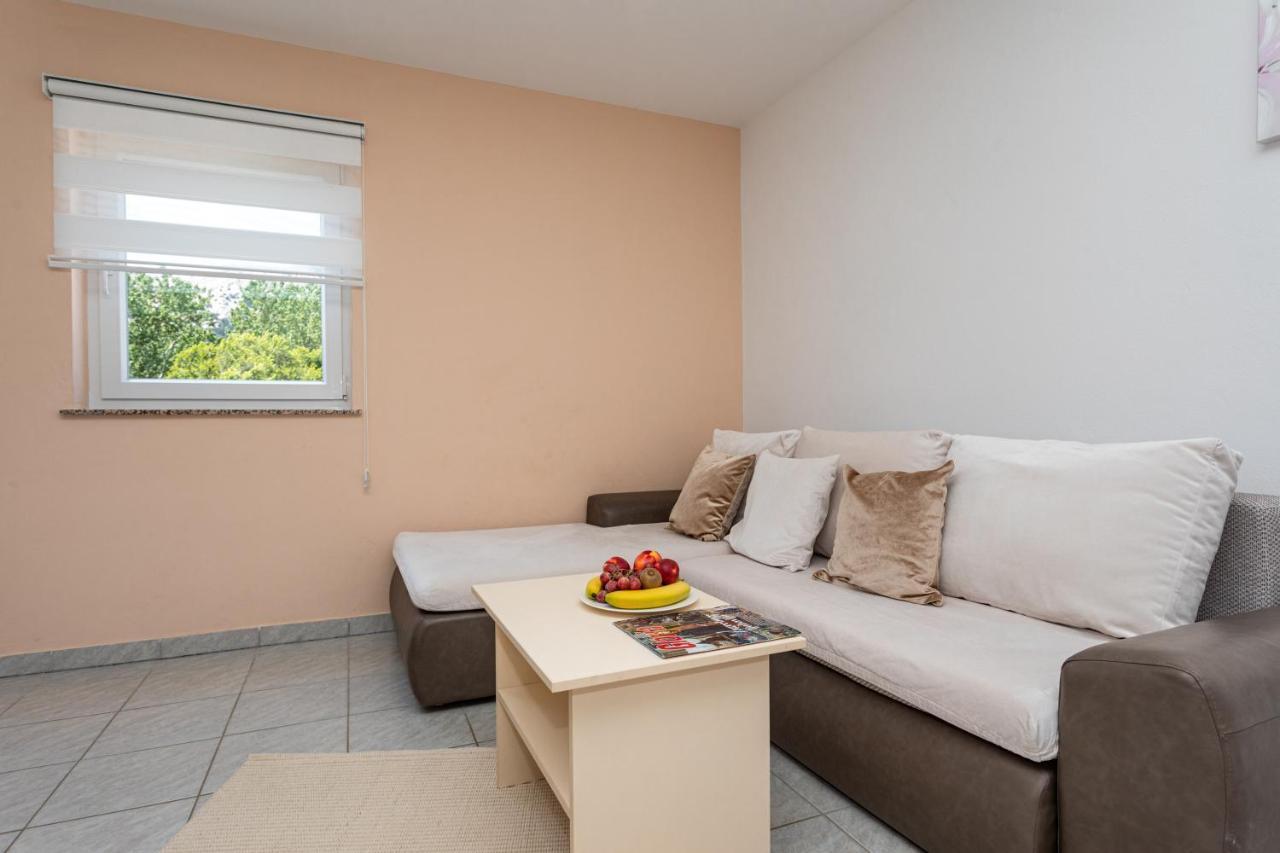 Apartments La Natalli Baška Екстериор снимка