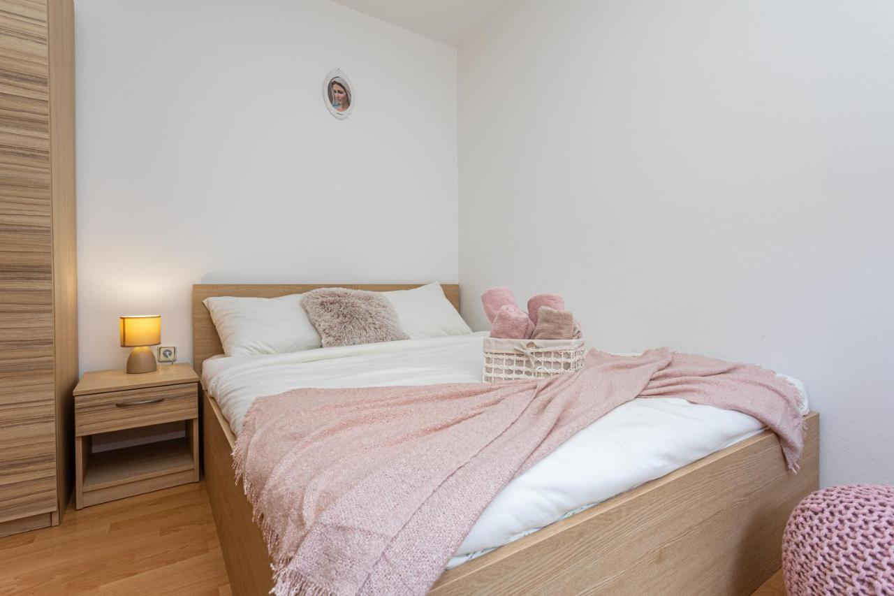 Apartments La Natalli Baška Екстериор снимка