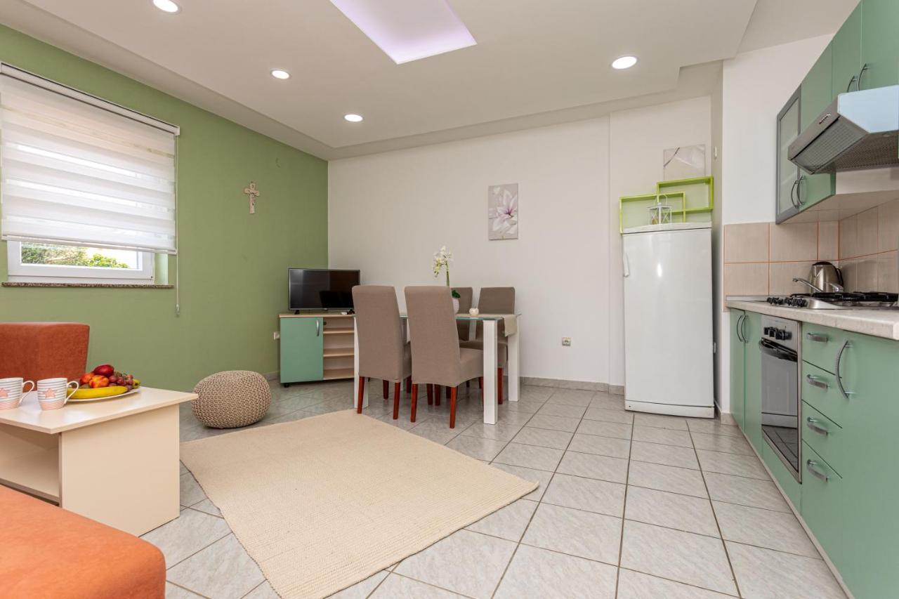 Apartments La Natalli Baška Екстериор снимка