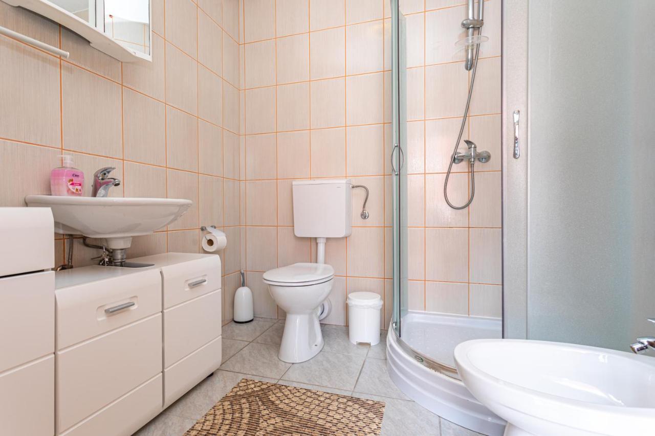 Apartments La Natalli Baška Екстериор снимка