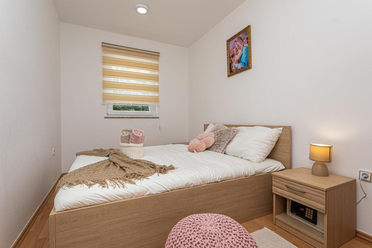 Apartments La Natalli Baška Екстериор снимка